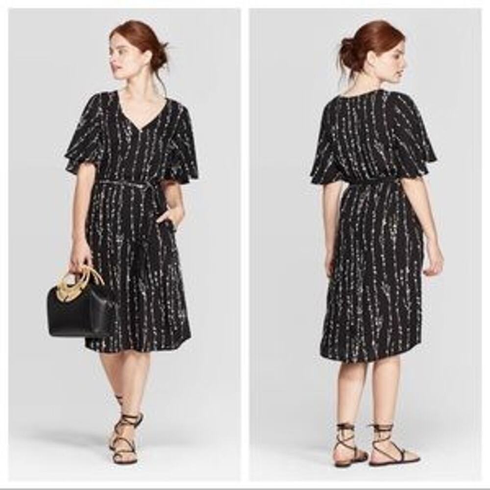 A New Day Leaf Print Black Shirtdress Short Bell Sleeve Tie Waist Size M  EUC